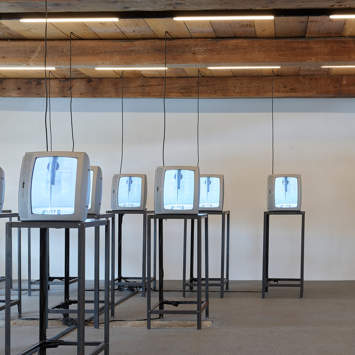 VALIE EXPORT The un-ending / - ique melody of cords, 1998